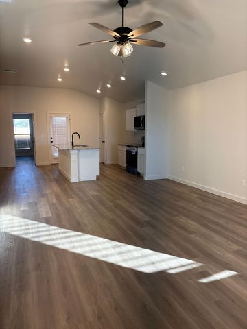 2513 Kenwood Avenue, Lubbock, TX 79407