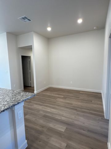 2513 Kenwood Avenue, Lubbock, TX 79407