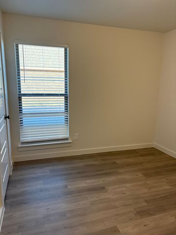 2513 Kenwood Avenue, Lubbock, TX 79407