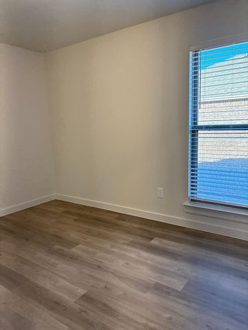 2513 Kenwood Avenue, Lubbock, TX 79407