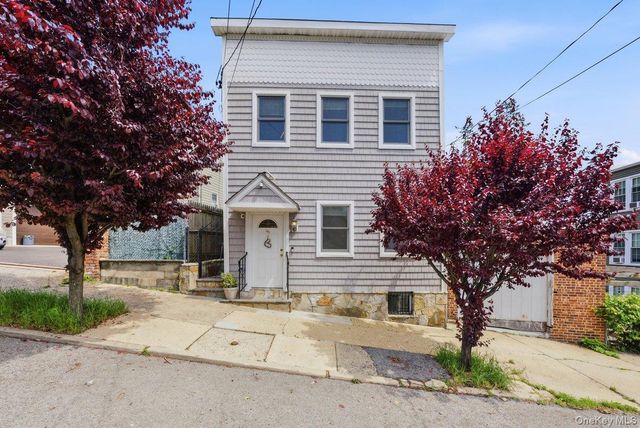 96 Wakefield Avenue, Yonkers, NY 10704