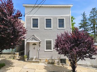 96 Wakefield Avenue, Yonkers, NY 10704