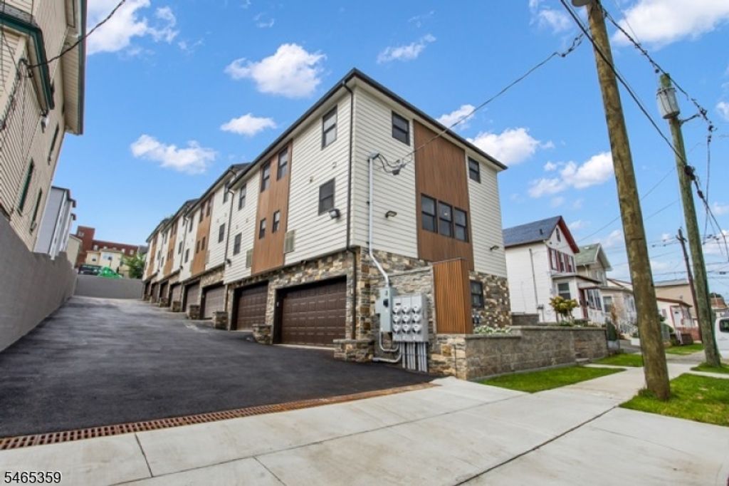 413 Paulison Ave 8, Passaic City, NJ 07055 — exterior
