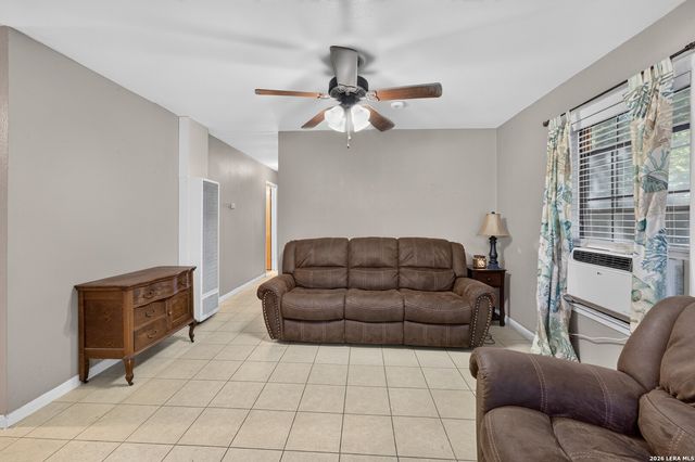 330 Bickley St, San Antonio, TX 78221
