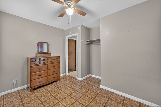330 Bickley St, San Antonio, TX 78221