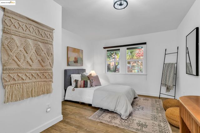 6141 Merriewood Dr, Oakland, CA 94611