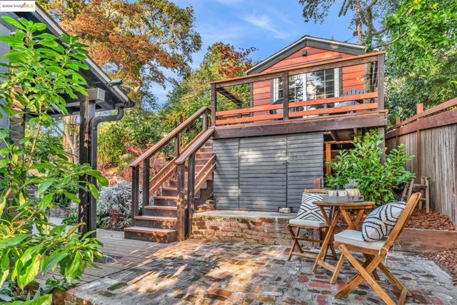 6141 Merriewood Dr, Oakland, CA 94611