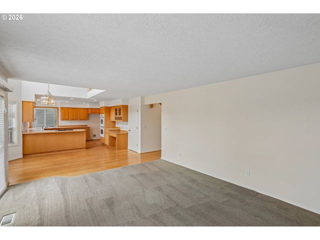 17217 Se FISHER Dr, Vancouver, WA 98683
