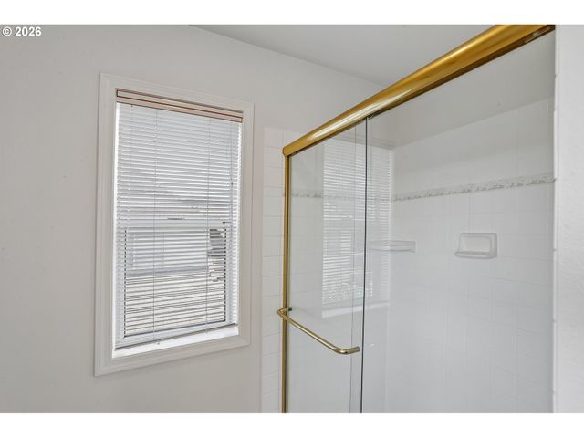 17217 Se FISHER Dr, Vancouver, WA 98683
