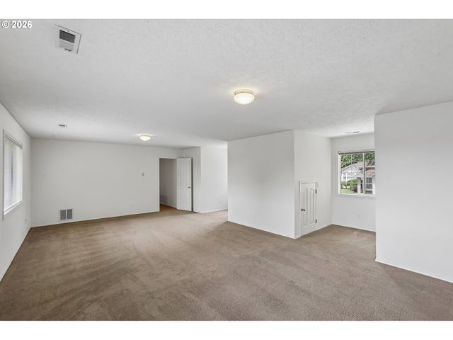 17217 Se FISHER Dr, Vancouver, WA 98683