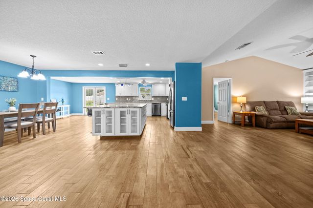 328 Humbert Street NE, Palm Bay, FL 32907