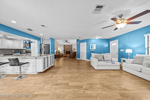 328 Humbert Street NE, Palm Bay, FL 32907