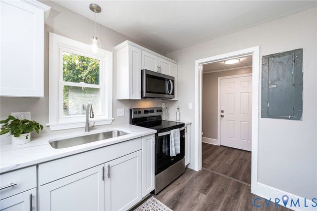 1250 Hilton Pl, Petersburg, VA 23803