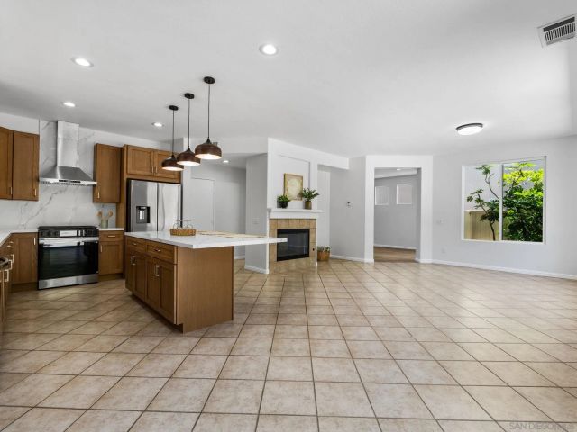 4308 Calle Mar De Ballenas, San Diego, CA 92130