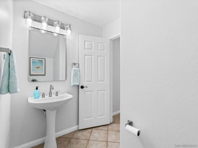 4308 Calle Mar De Ballenas, San Diego, CA 92130