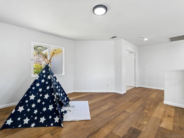 4308 Calle Mar De Ballenas, San Diego, CA 92130