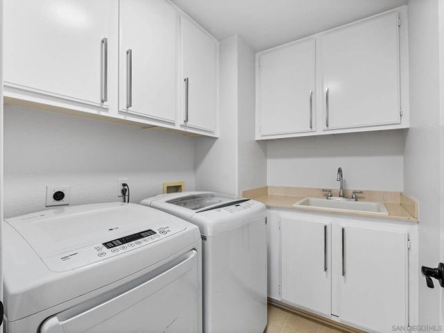 4308 Calle Mar De Ballenas, San Diego, CA 92130