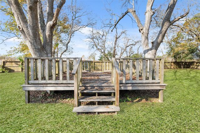 606 Roosevelt Street, La Marque, TX 77568