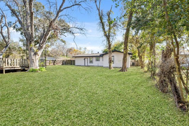 606 Roosevelt Street, La Marque, TX 77568