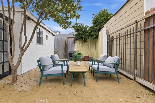 5108 Towne Avenue, Los Angeles, CA 90011