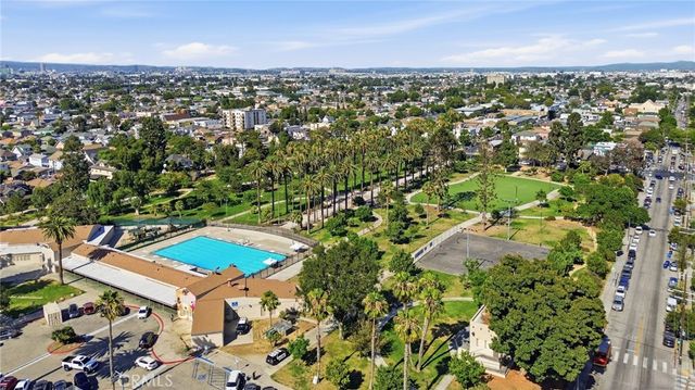 5108 Towne Avenue, Los Angeles, CA 90011