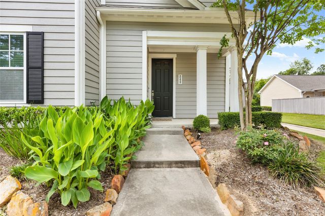 243 Kendrick Pines Boulevard, Spring, TX 77389