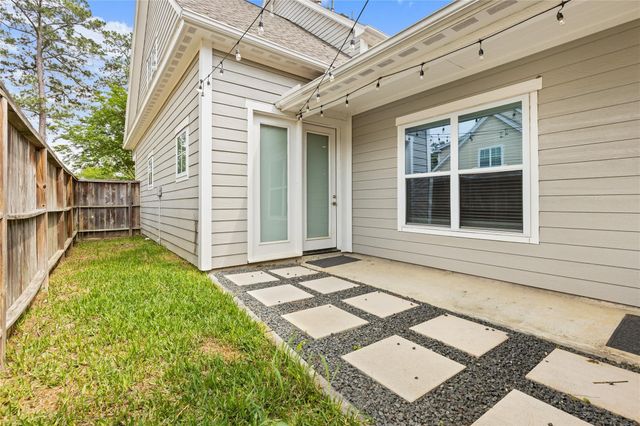 243 Kendrick Pines Boulevard, Spring, TX 77389