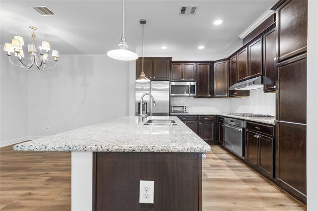 243 Kendrick Pines Boulevard, Spring, TX 77389