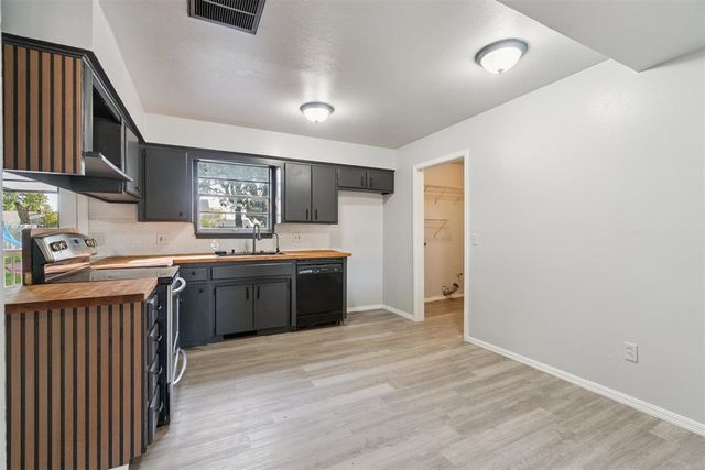 3900 Corbett Drive, Del City, OK 73115