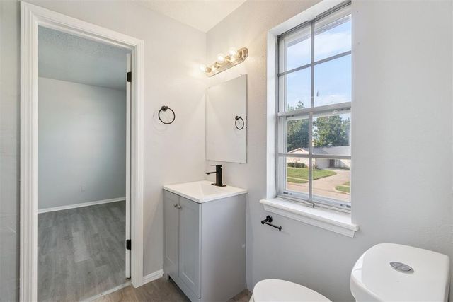 3900 Corbett Drive, Del City, OK 73115