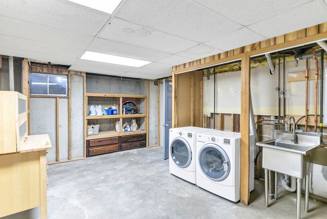 8908 Wondermere Road, Wonder Lake, IL 60097