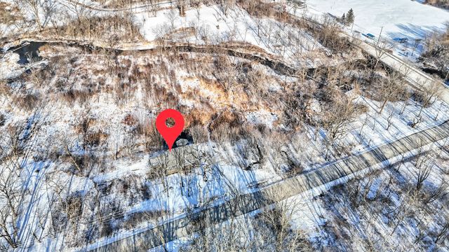 8908 Wondermere Road, Wonder Lake, IL 60097