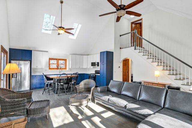 8908 Wondermere Road, Wonder Lake, IL 60097