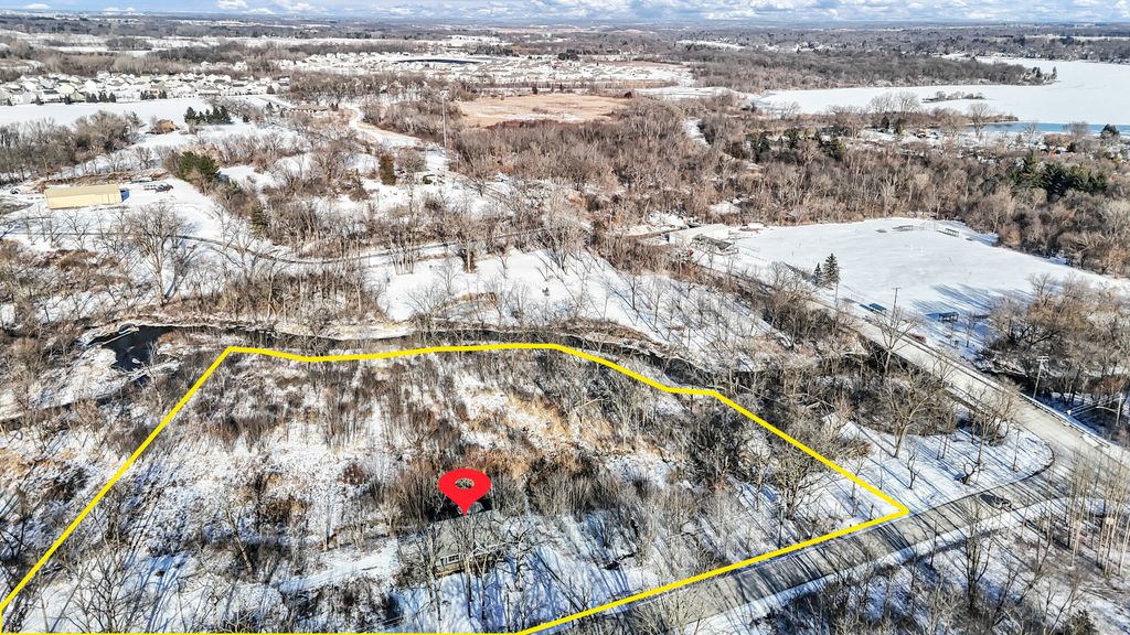 8908 Wondermere Road, Wonder Lake, IL 60097