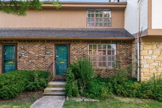 6205 Stornoway Drive S, Columbus, OH 43213