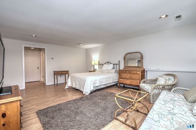 690 Forest Road 761, West Haven, CT 06516