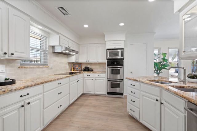6126 Highgate Lane, Dallas, TX 75214