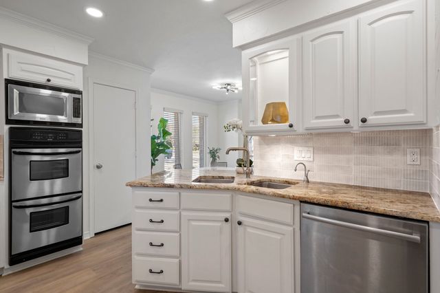 6126 Highgate Lane, Dallas, TX 75214
