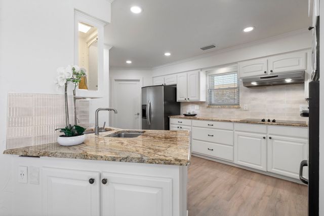 6126 Highgate Lane, Dallas, TX 75214