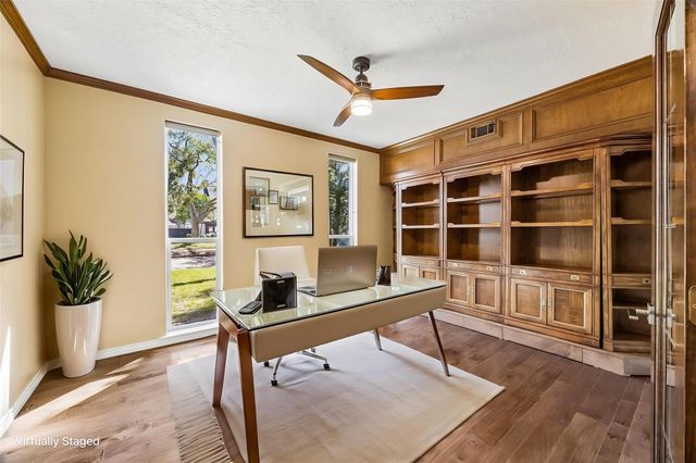 1030 Crossroads Drive, Houston, TX 77079