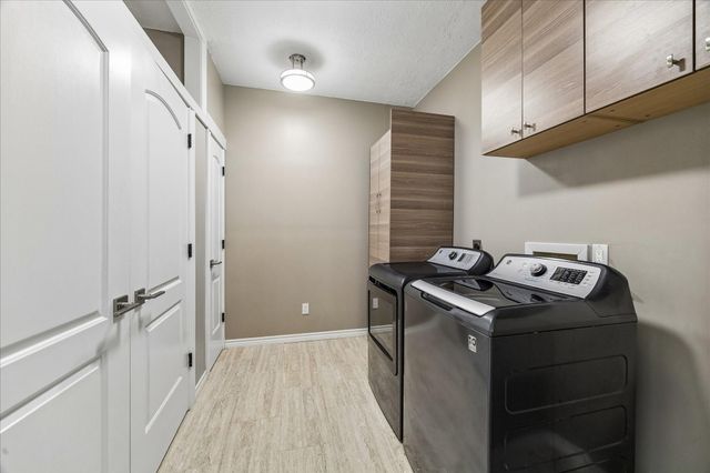 1030 Crossroads Drive, Houston, TX 77079