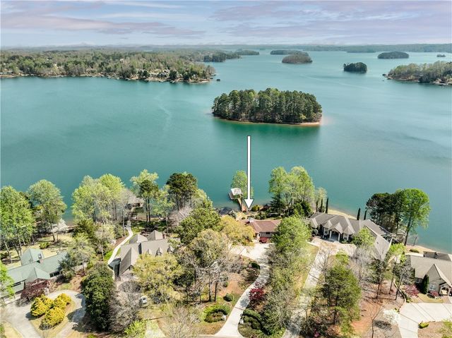 132 South Oak Pointe Drive, Seneca, SC 29672