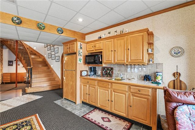 132 South Oak Pointe Drive, Seneca, SC 29672
