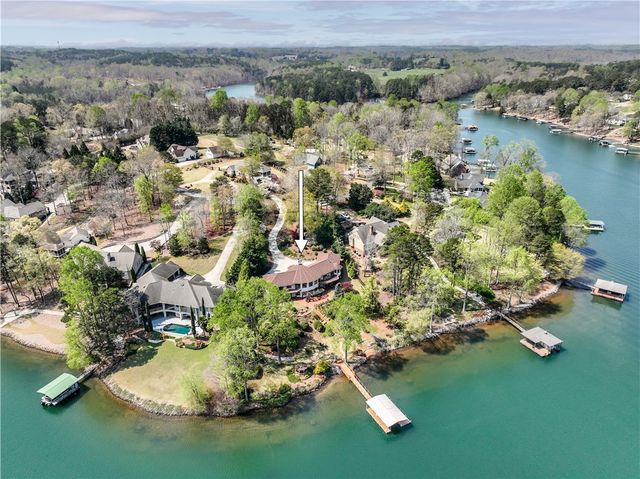 132 South Oak Pointe Drive, Seneca, SC 29672