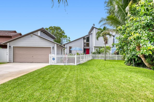 3918 Edgar Avenue, Boynton Beach, FL 33436
