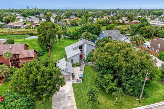 3918 Edgar Avenue, Boynton Beach, FL 33436