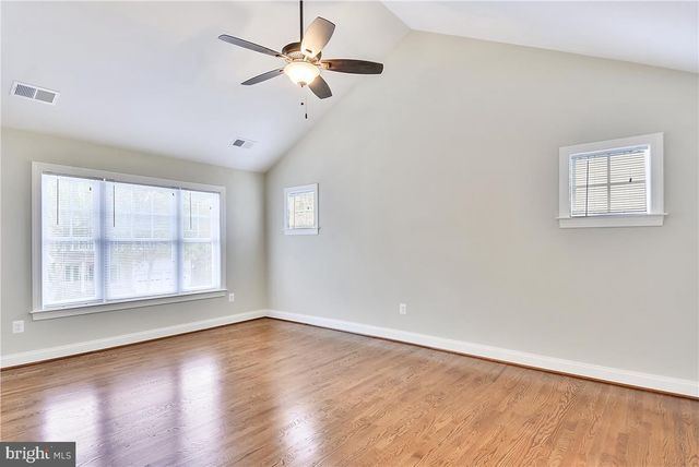 2205 N EDISON ST N, Arlington, VA 22207