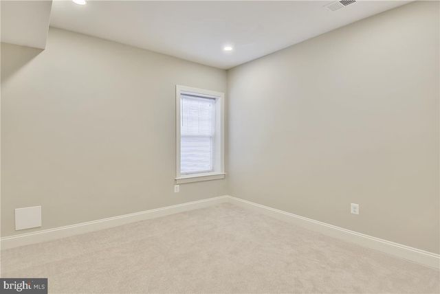 2205 N EDISON ST N, Arlington, VA 22207