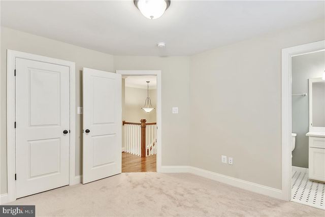 2205 N EDISON ST N, Arlington, VA 22207