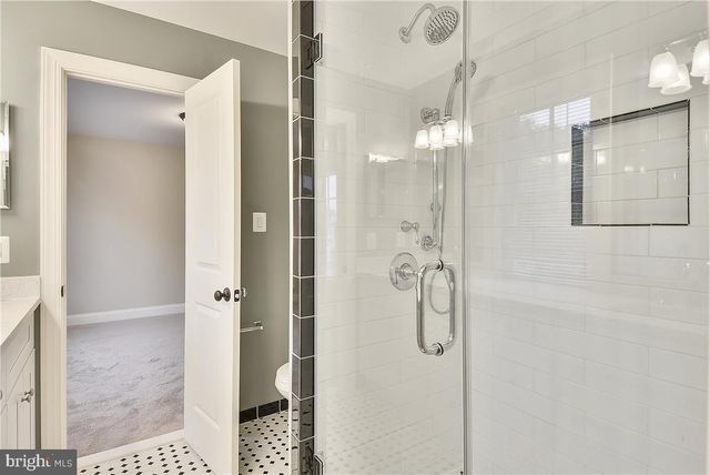 2205 N EDISON ST N, Arlington, VA 22207